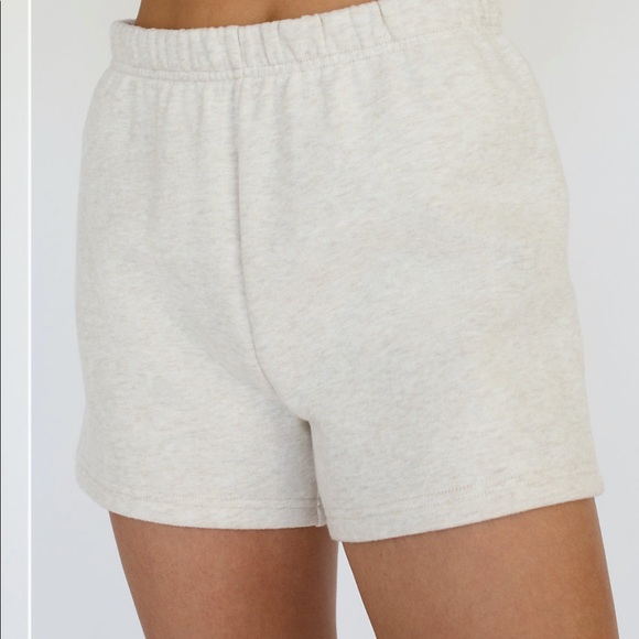 BNWT TNA sweat shorts - Picture 2 of 6